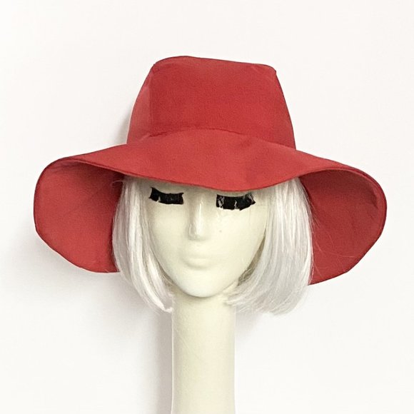 Red Sun Hat